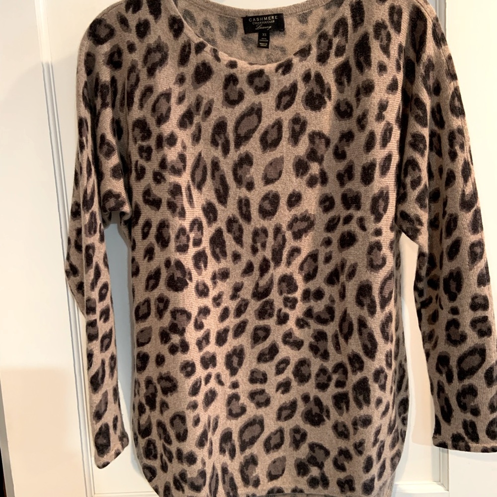 Cashmere leopard sweater
